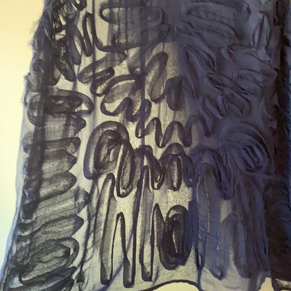 Sheer navy appliqué camisole - Picture 4 of 4